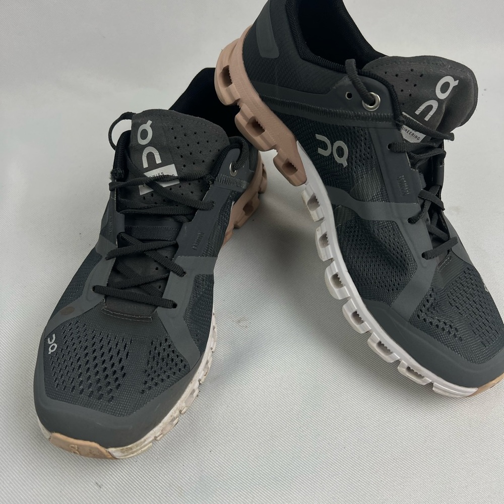 On Running Gray Sneakers with Breathable Mesh and Textured Sole